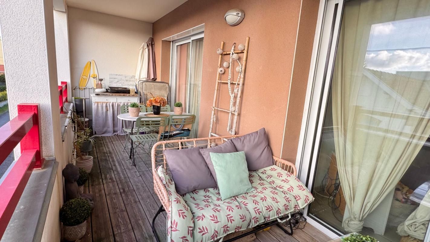 ARES APPARTEMENT TYPE 4 AVEC ASCENSEUR, TERRASSE, PARKINGS, CELLIER 3