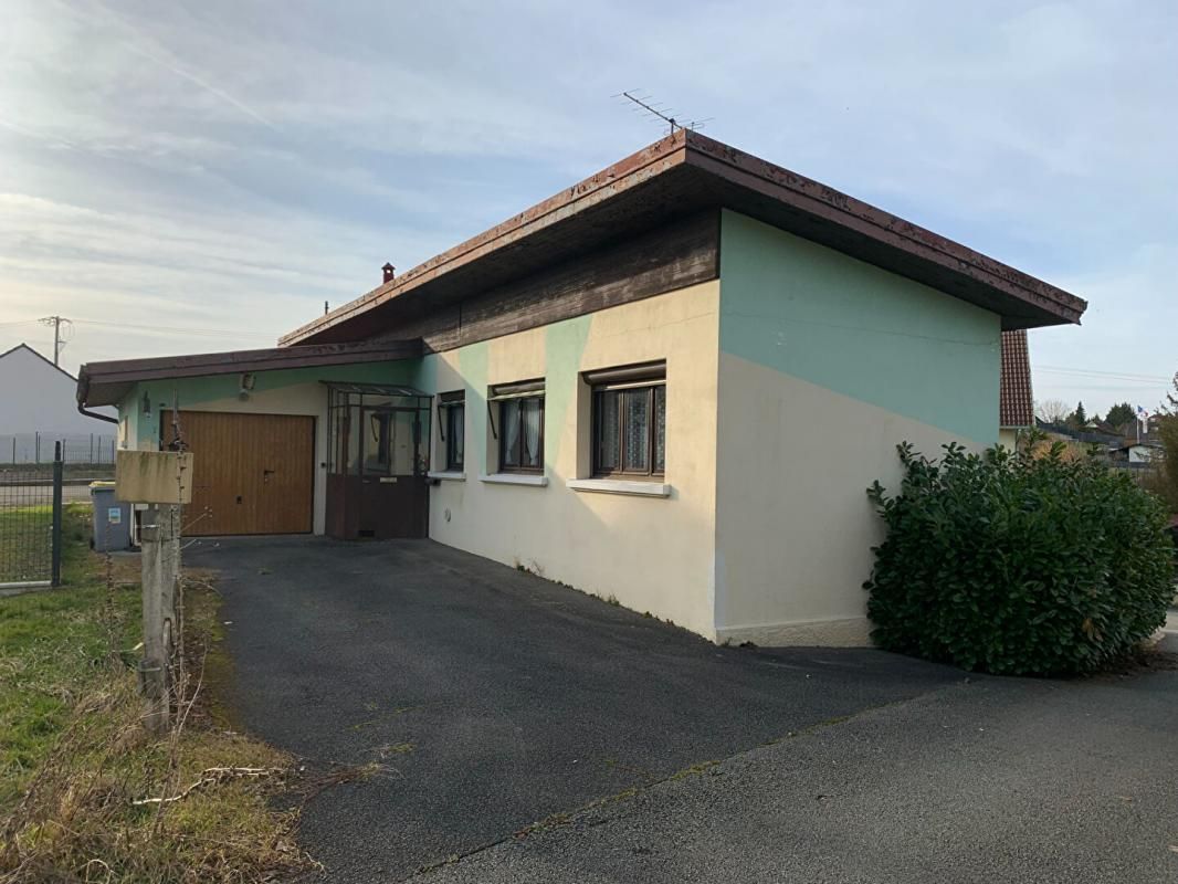 BOUROGNE Petite maison de plain-pied à rénover ! 2