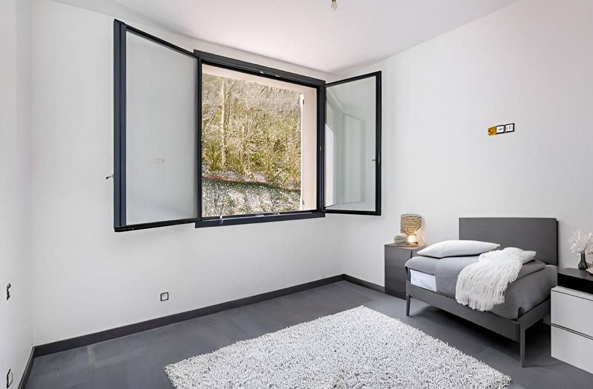 CREMIEU VILLA  6 pièces, 200 m², sur un terrain de 5190 m² 4