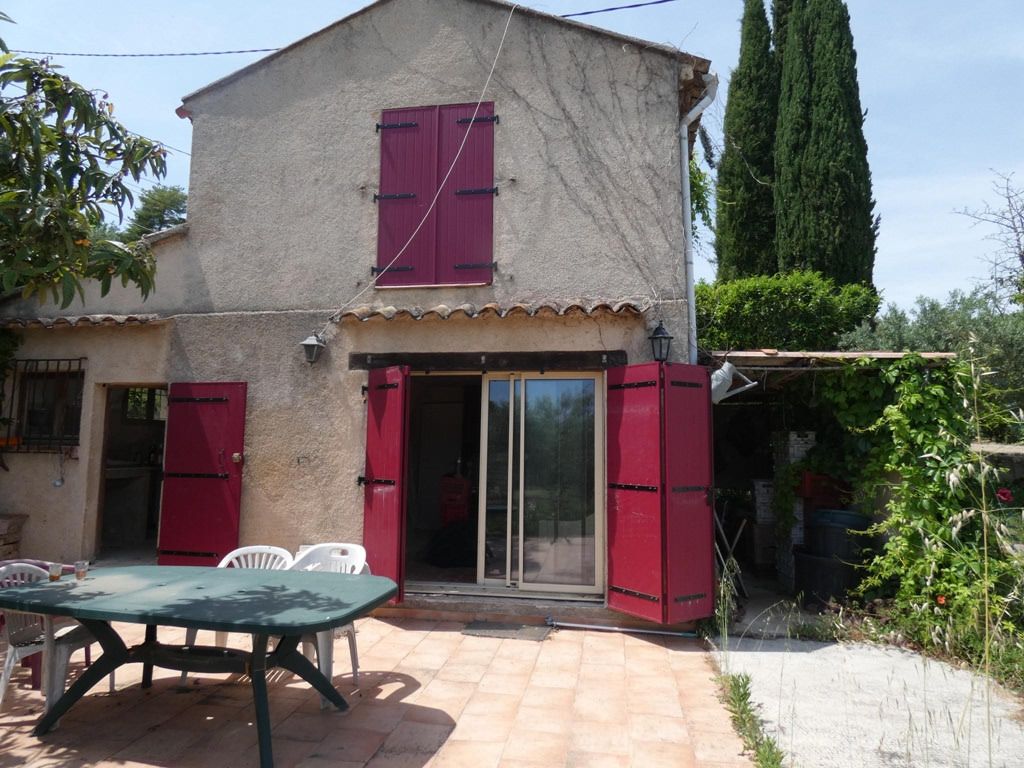 SALERNES Petite maison Provençale avec oliviers 2