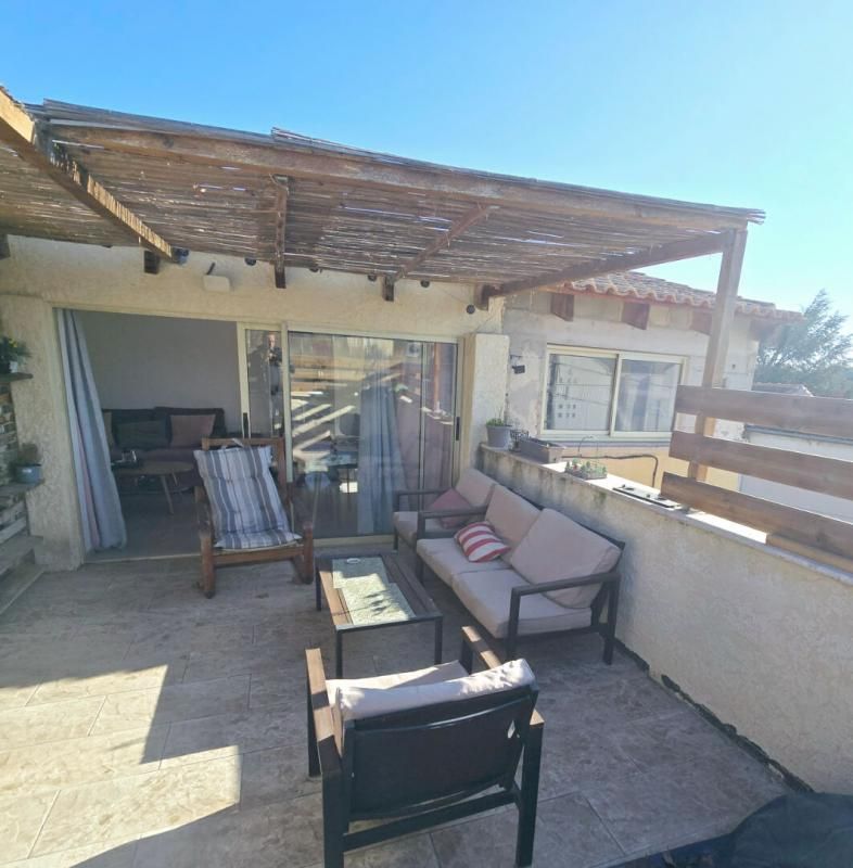 AVIGNON Immeuble 8 pièce(s) 140 m2 2