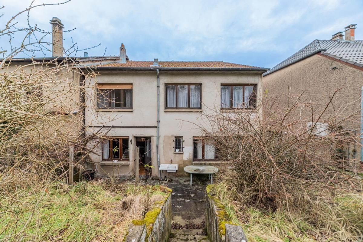 LONGEVILLE-LES-SAINT-AVOLD Maison Longeville Les Saint Avold 9 pièce(s) 187.91 m2 2