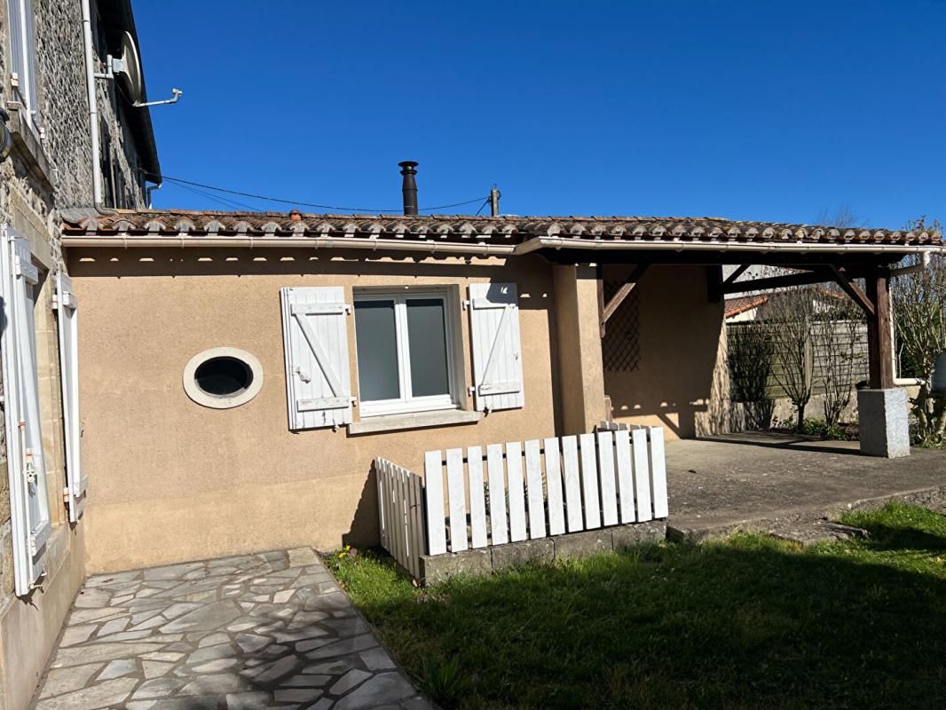 SAIVRES Maison Saivres 4 pièce(s) 127 m2 2