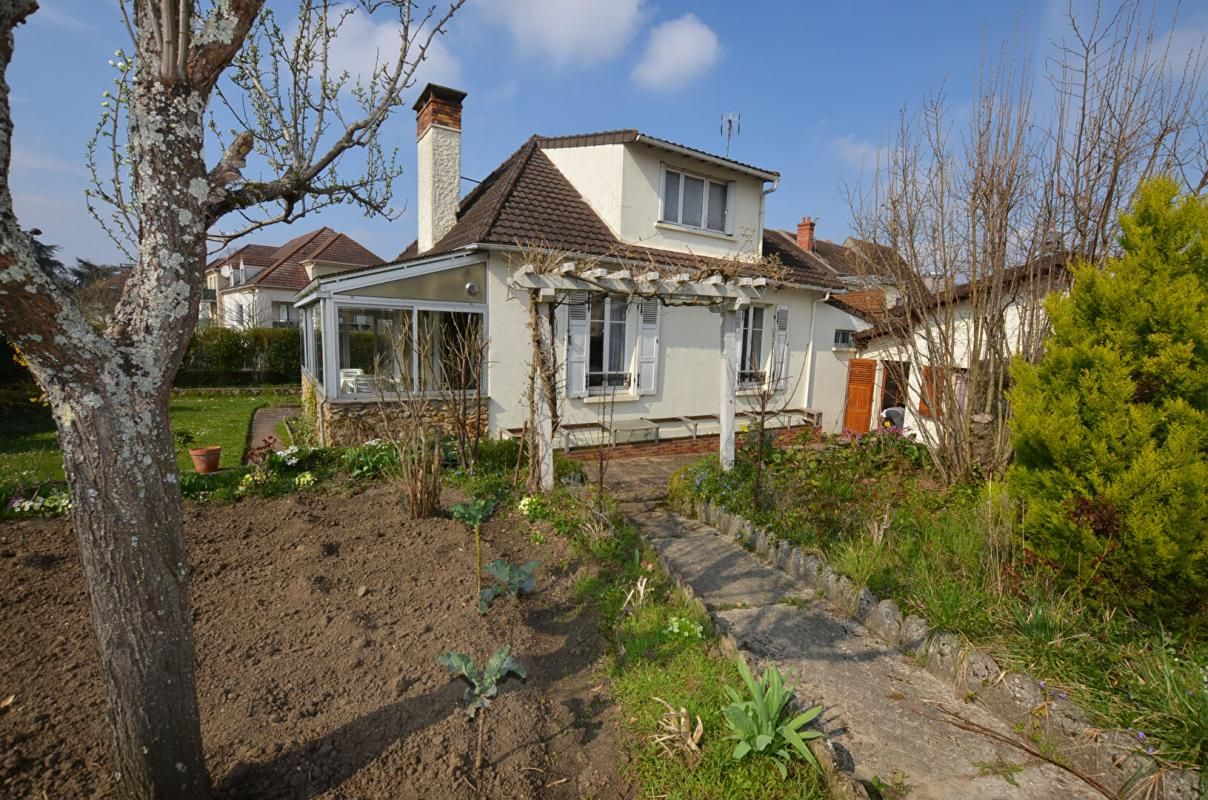 BRETIGNY-SUR-ORGE Maison avec Appart T2 & Grand Garage - Brétigny Sur Orge 5 pièces 128 m² 2