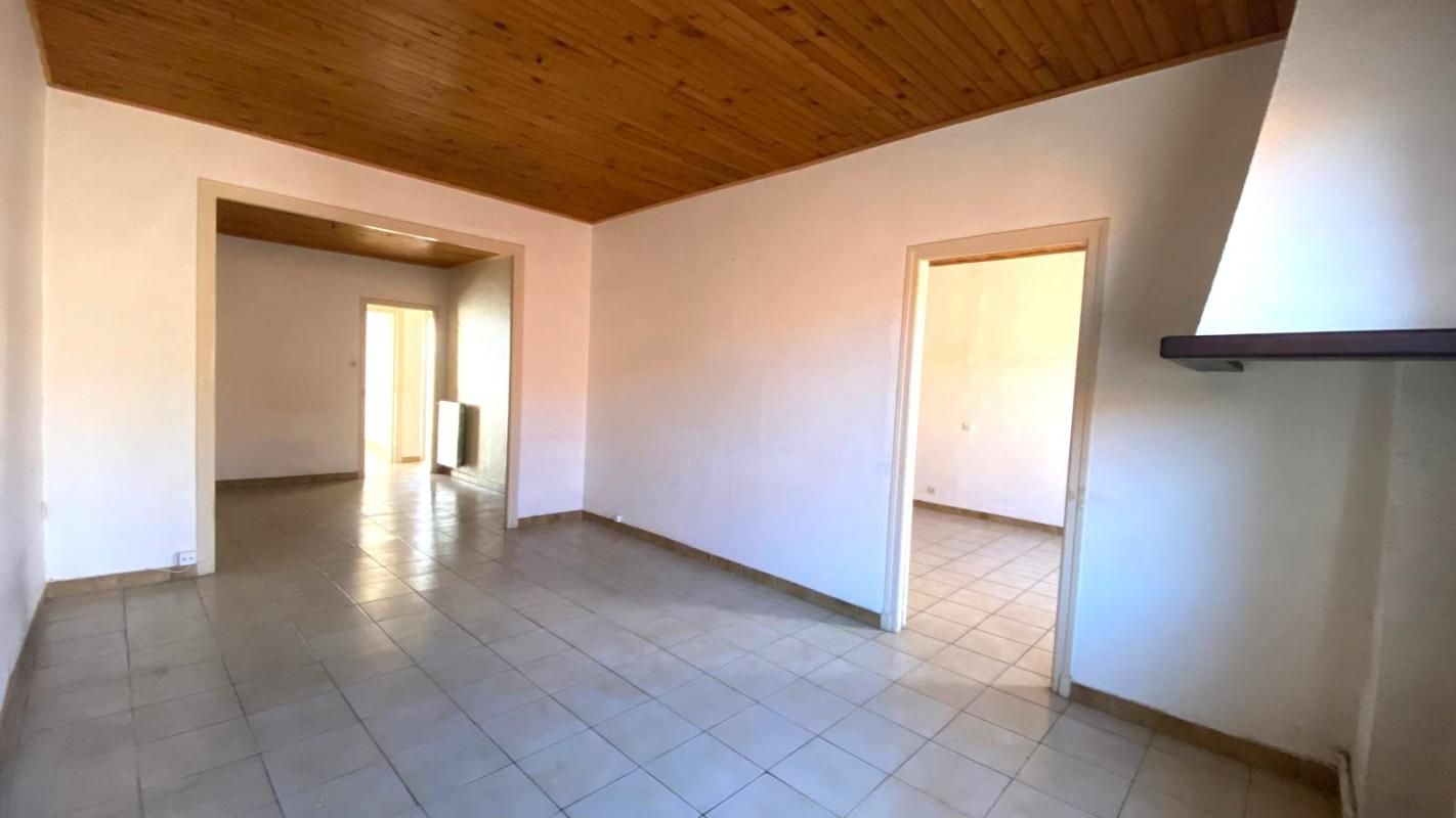 À Vendre Appartement de 80 m² avec Balcon