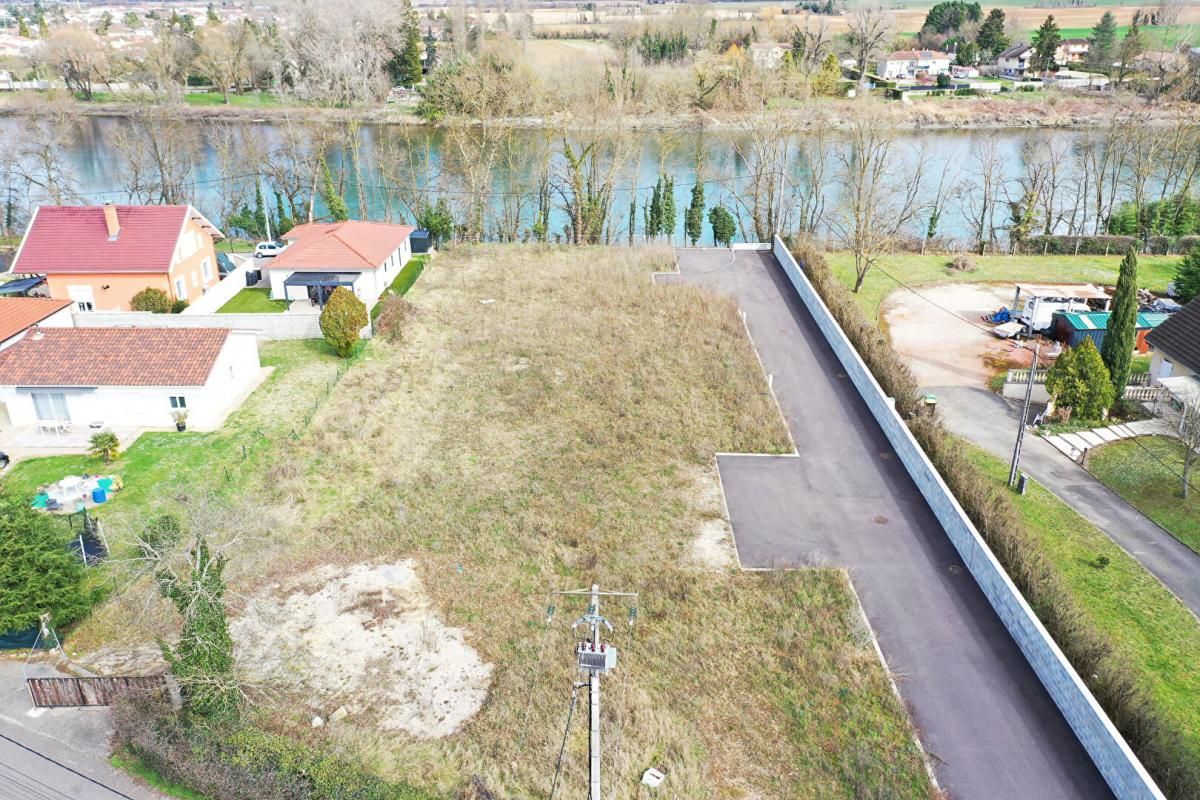 Terrain constructible