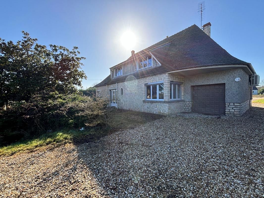 Magnifique maison rénovée à Poilly-lez-Gien  8 pièces, 5 chambres