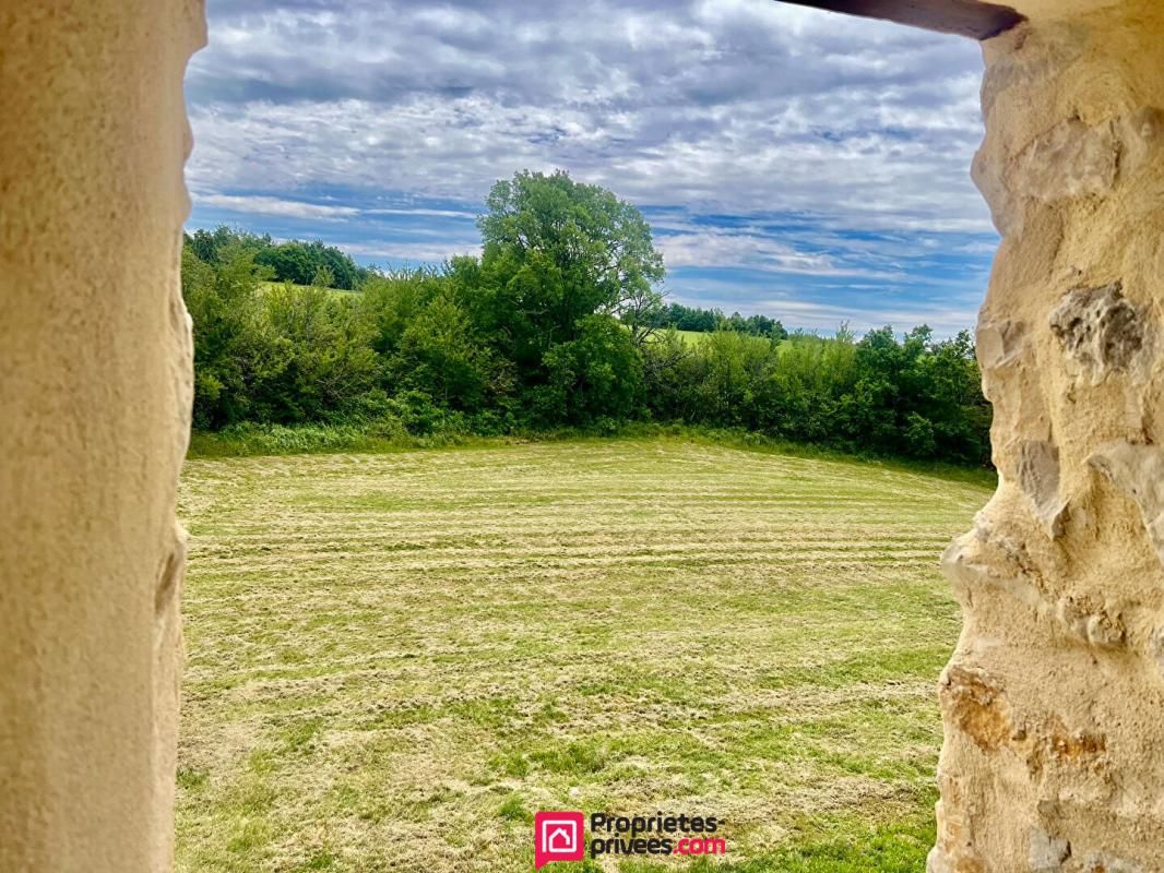 Mas de 270 m² en pleine campagne entre Lure et Ventoux