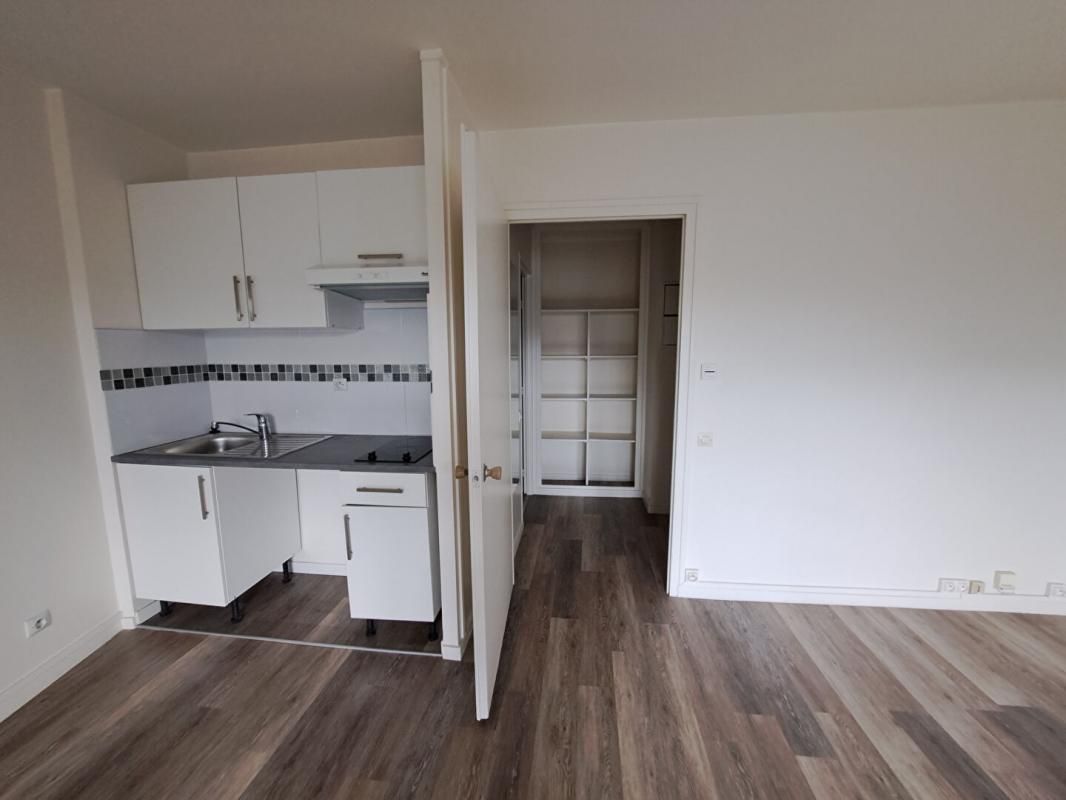 PARIS-12E-ARRONDISSEMENT Appartement Paris 1 pièce(s) 30.84 m2 2