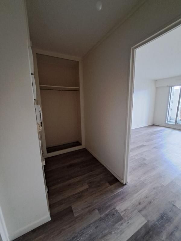 PARIS-12E-ARRONDISSEMENT Appartement Paris 1 pièce(s) 30.84 m2 3