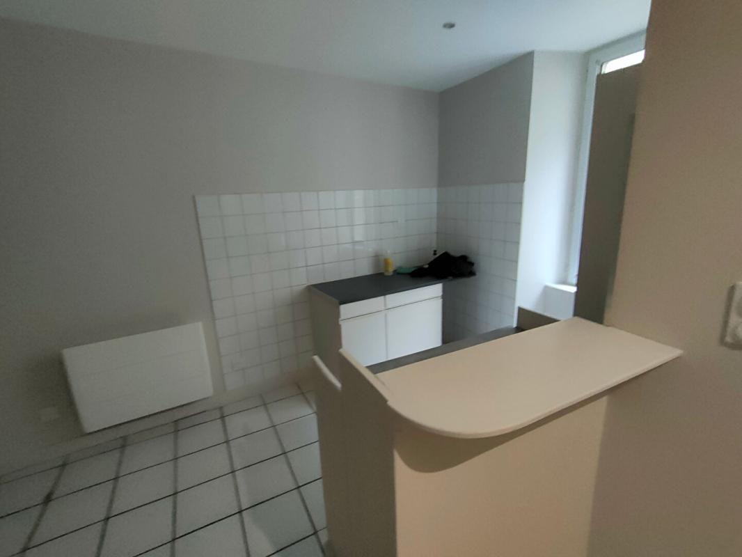 MORTAGNE-SUR-SEVRE Immeuble de rapport Mortagne sur Sèvre 180 m2 2