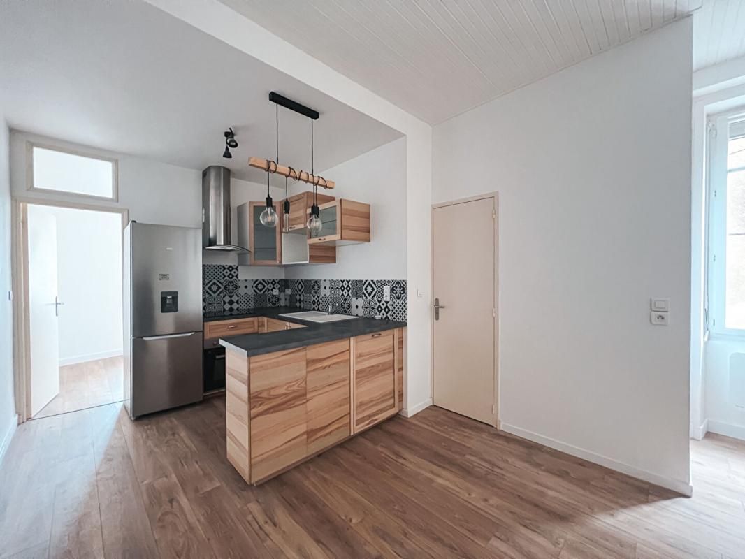 NANTES APPARTEMENT 2 PIÈCES - PLACE ZOLA NANTES 2