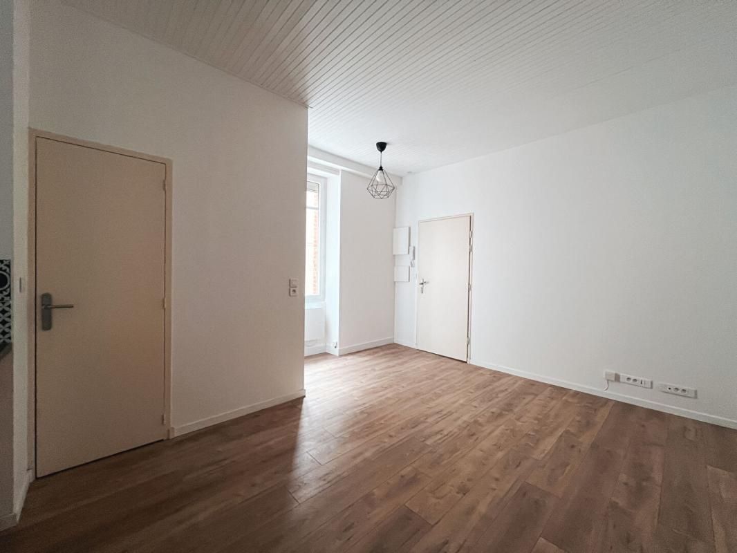 NANTES APPARTEMENT 2 PIÈCES - PLACE ZOLA NANTES 3