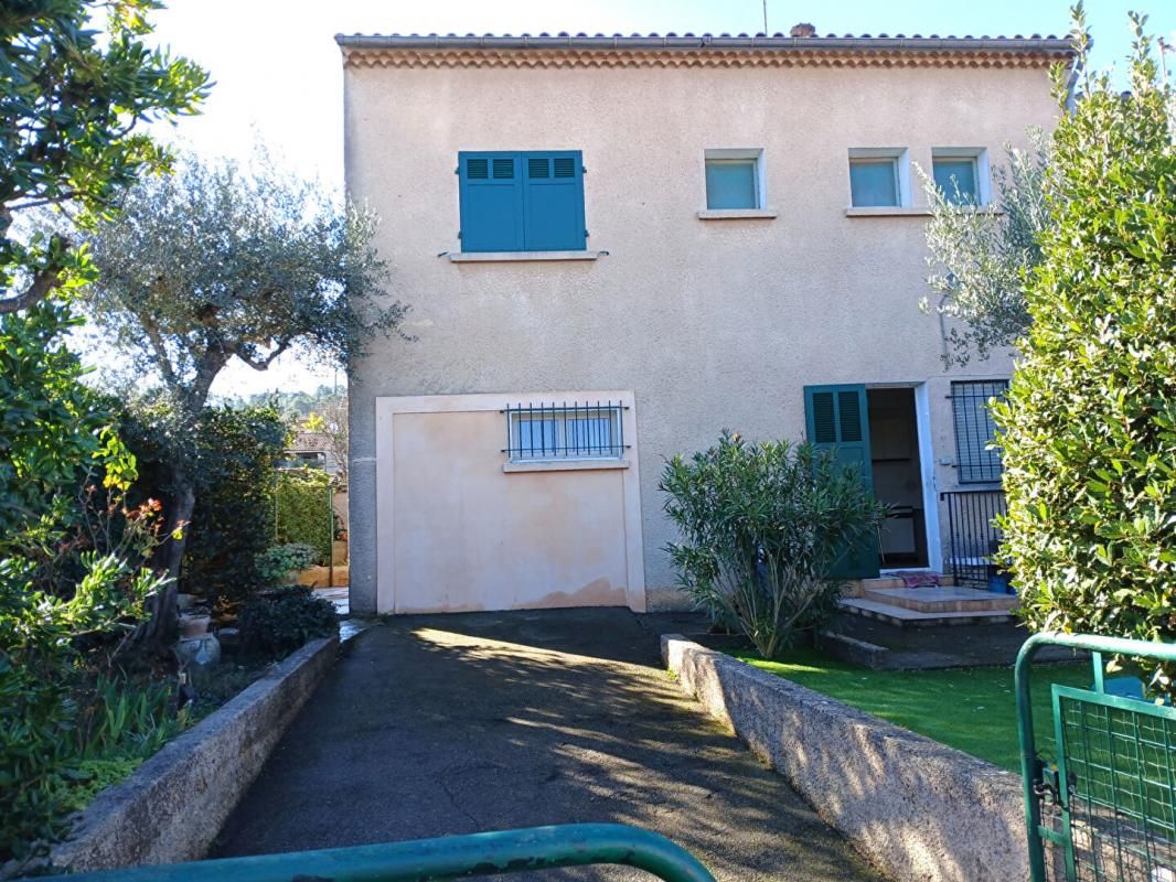 BRIGNOLES Maison T6 de 94 m2 sur terrain - Brignoles 4