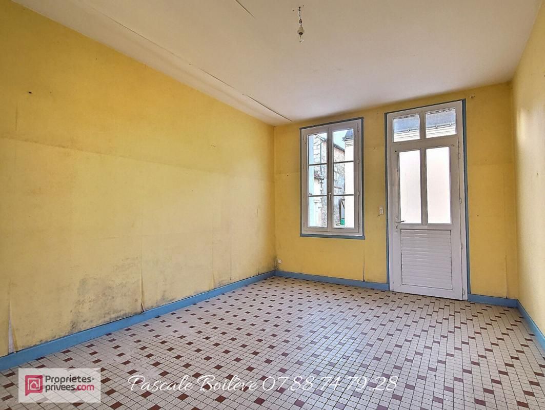 VERNOIL-LE-FOURRIER Ensemble immobilier de 3 habitations à rénover - 224 m² - VERNOIL LE FOURRIER (49390) 2
