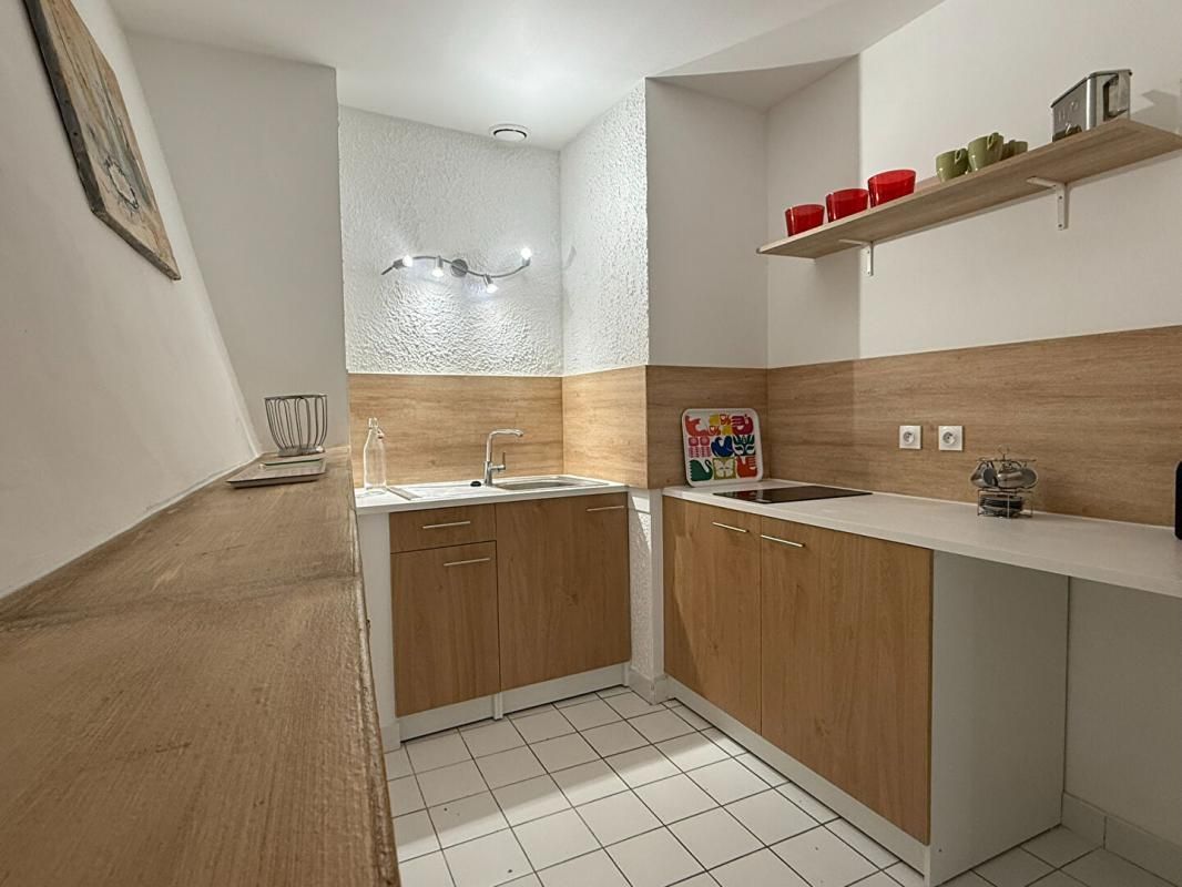 PONTOISE Studio 27 m² à Pontoise, place Notre Dame 4