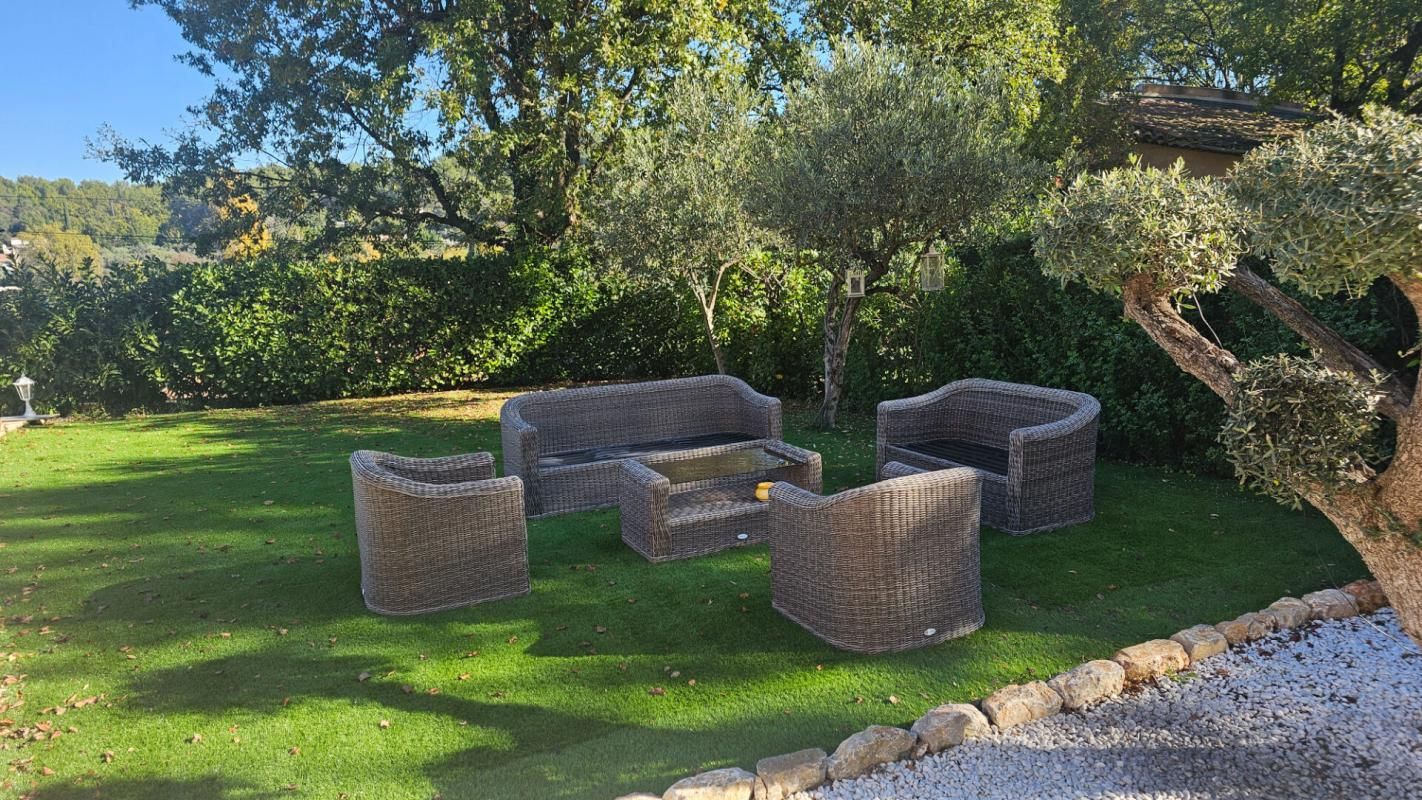 DRAGUIGNAN Maison 5 pièce(s) 140 m2 2
