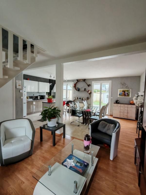 MINIAC-MORVAN MINIAC MORVAN 35540 - Maison 6 pièce(s) 110 m2 3