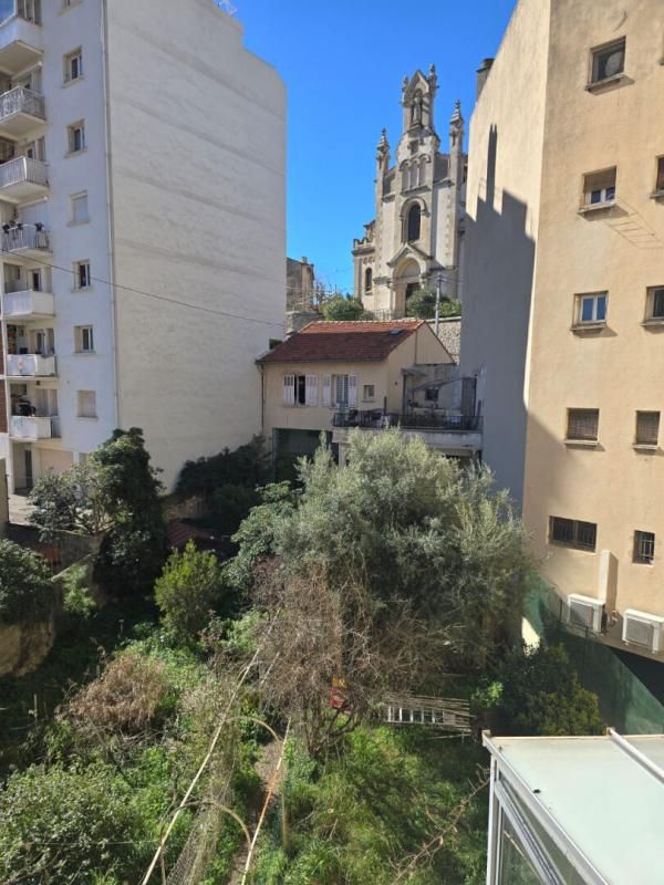 MARSEILLE-7E-ARRONDISSEMENT 13007 MARSEILLE - MURS COMMERCIAUX LOUES, Local 340 m² 2