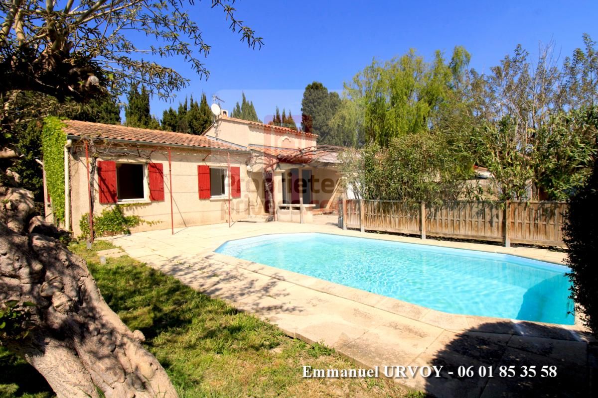 GRAVESON 13690 - Maison de plain-pied T4 sur terrain constructible de plus de 1280 m² avec piscine