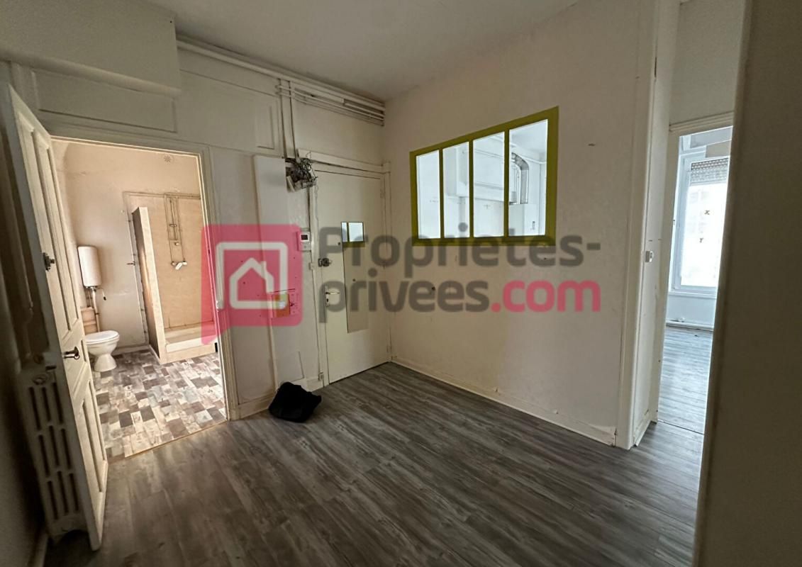 REIMS A aménager/rénover - Plateau 70 m2 Reims (Lot6) 2