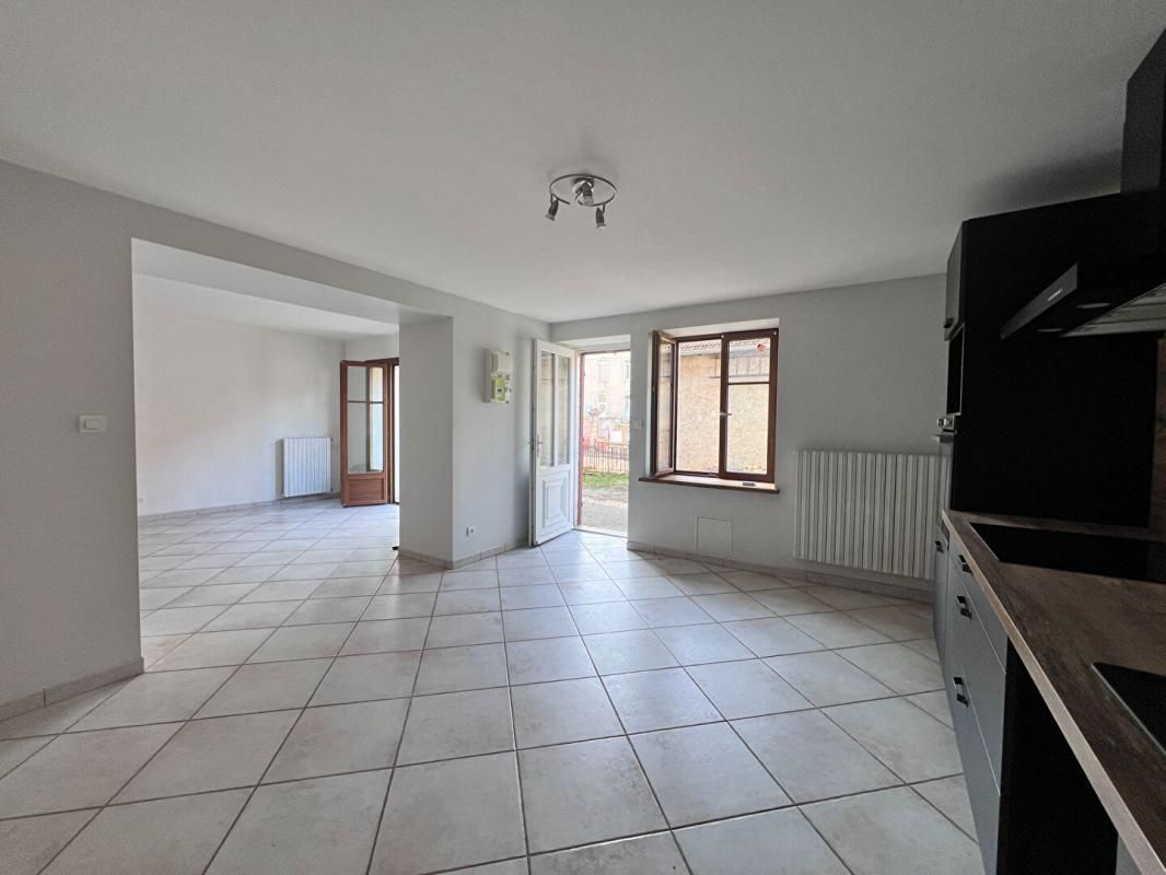 70130 - VELLEXON QUEUTREY ET VAUDEY - 151 m2 - 3 chambres - Prix : 110000 honoraires charge vendeur