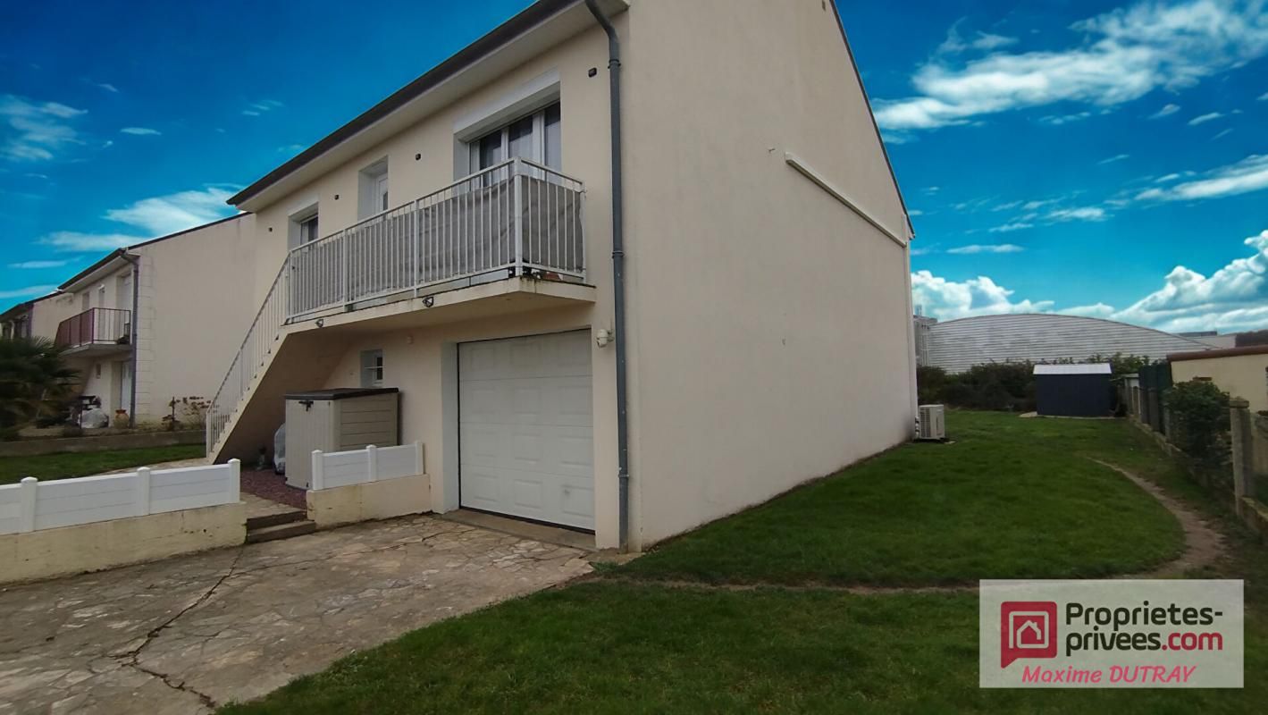 Maison 4 pièces,  avec sous-sol complet
