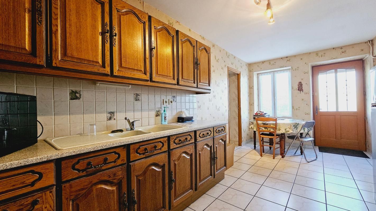 BOURGES BOURGES MAISON 72.2M² 5 PIECES GARAGE 2