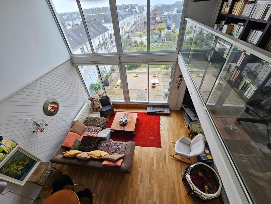 Appartement - Duplex de 110 m2- Terrasse- Jardin- Double garage- 4 pièce(s) 110 m2