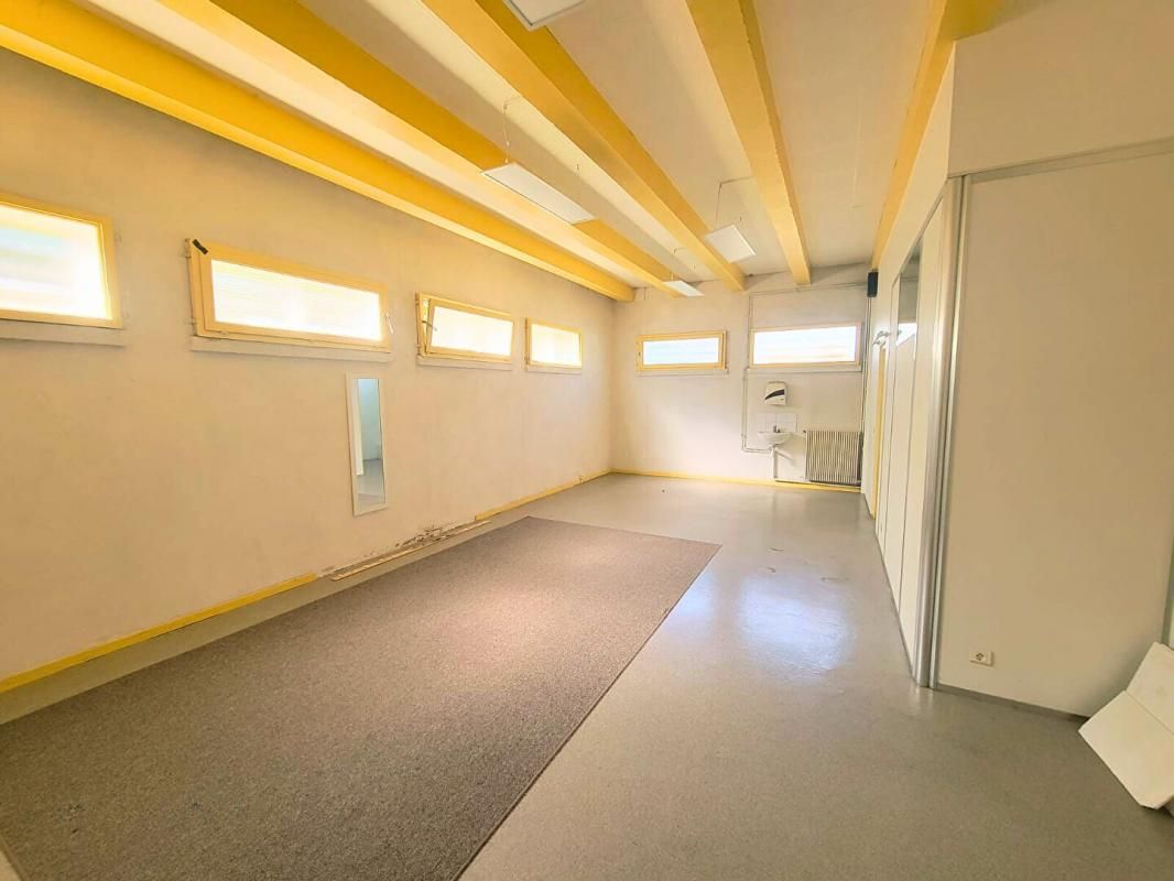 SENLIS Gouvieux - Local commercial, Bureaux, 205m² 4