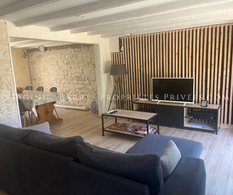 TONNAY-CHARENTE MAISON FAMILIALE NON MITOYENNE PROCHE COMMERCES ET ECOLES 2