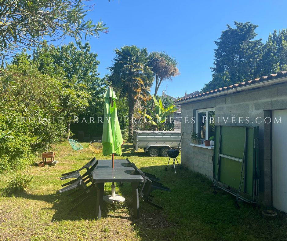 TONNAY-CHARENTE MAISON FAMILIALE NON MITOYENNE PROCHE COMMERCES ET ECOLES 4