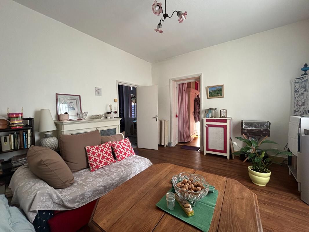 ROANNE ROANNE MAISON 130 M2 AVEC JARDIN CLOS ET ARBORE 4