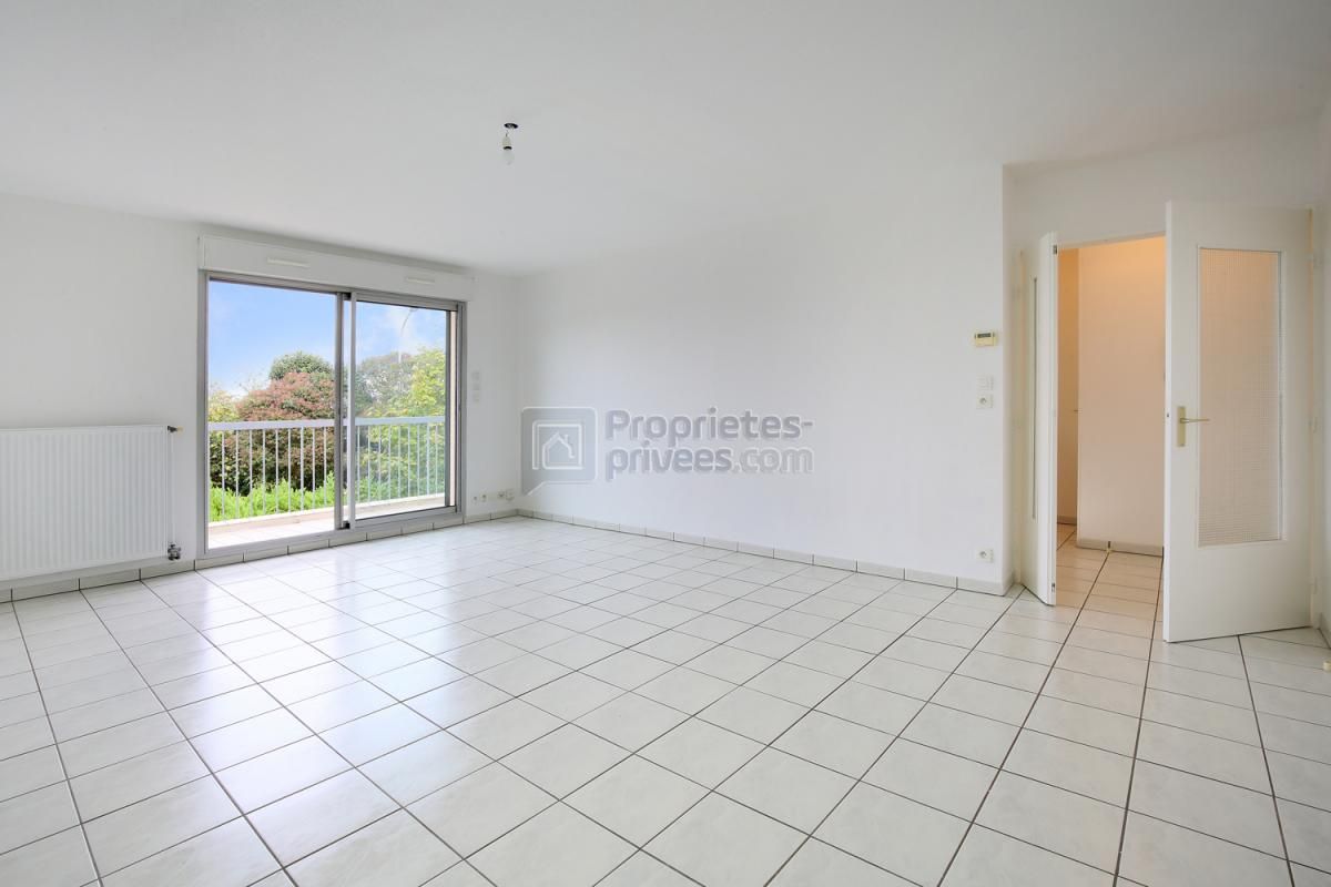 RAMONVILLE-SAINT-AGNE Appartement T3 avec parking dans résidence fermée 2