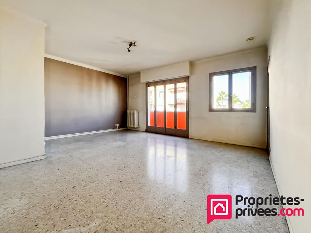 NICE Spacieux Studio de 34 m² à Nice - SOUS OFFRE 2
