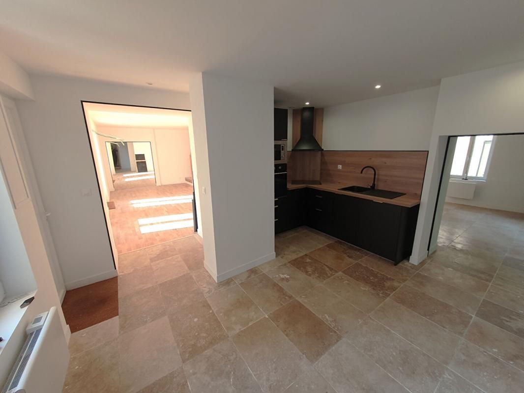 BOURGES Maison rénovée Bourges 5 pièce(s) 149 m2 3