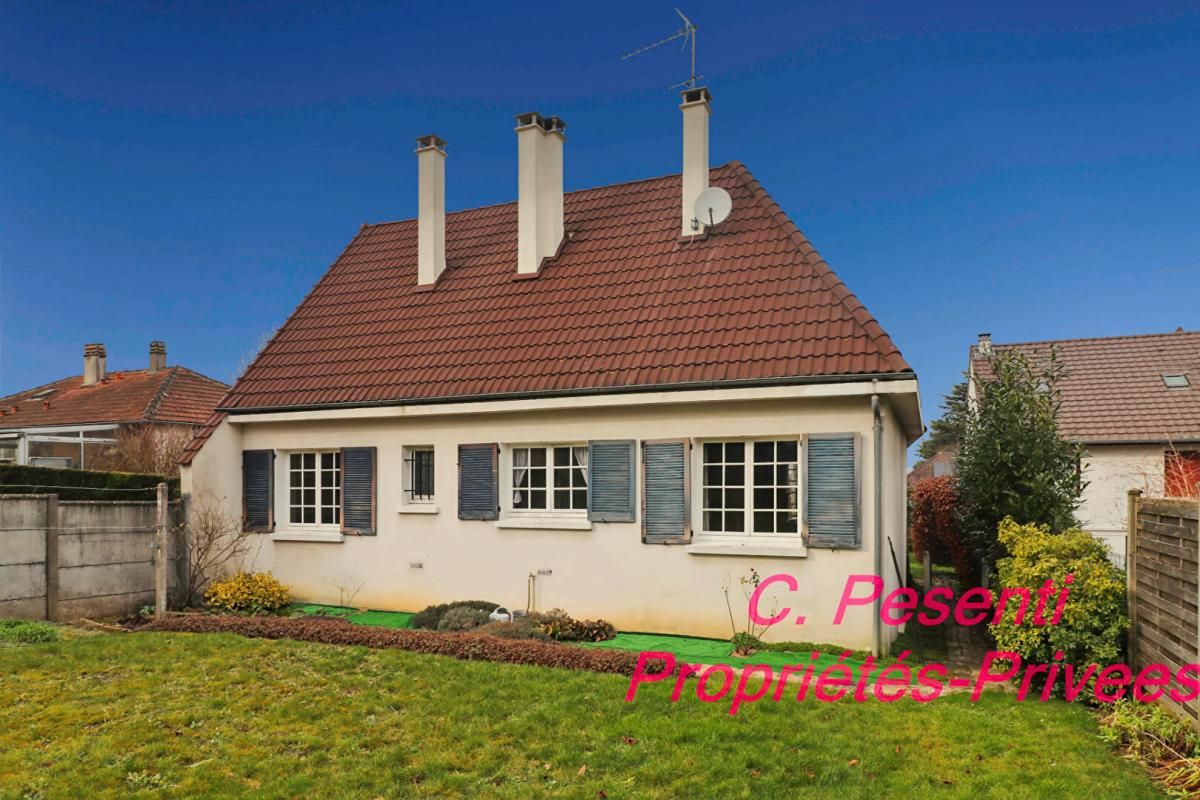 Maison St Thibault Des Vignes 6 pièce(s) 100 m2