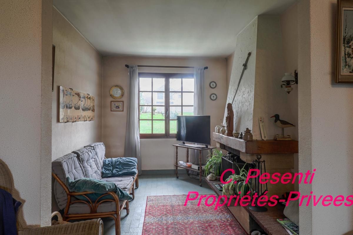 SAINT-THIBAULT-DES-VIGNES Maison St Thibault Des Vignes 6 pièce(s) 100 m2 4