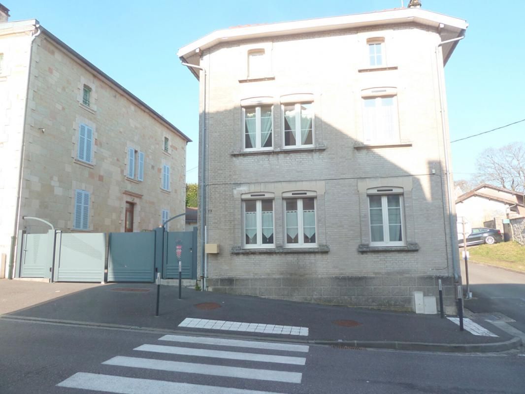 Maison 5 pièce(s) 91 m 2 totalement rénovée