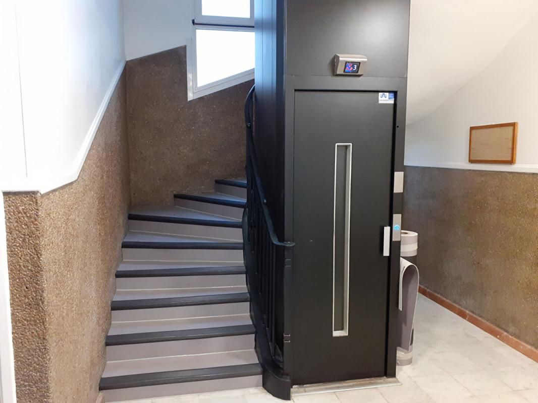 PARIS-11E-ARRONDISSEMENT Appartement  T1 Paris  11ème - 28m2 4