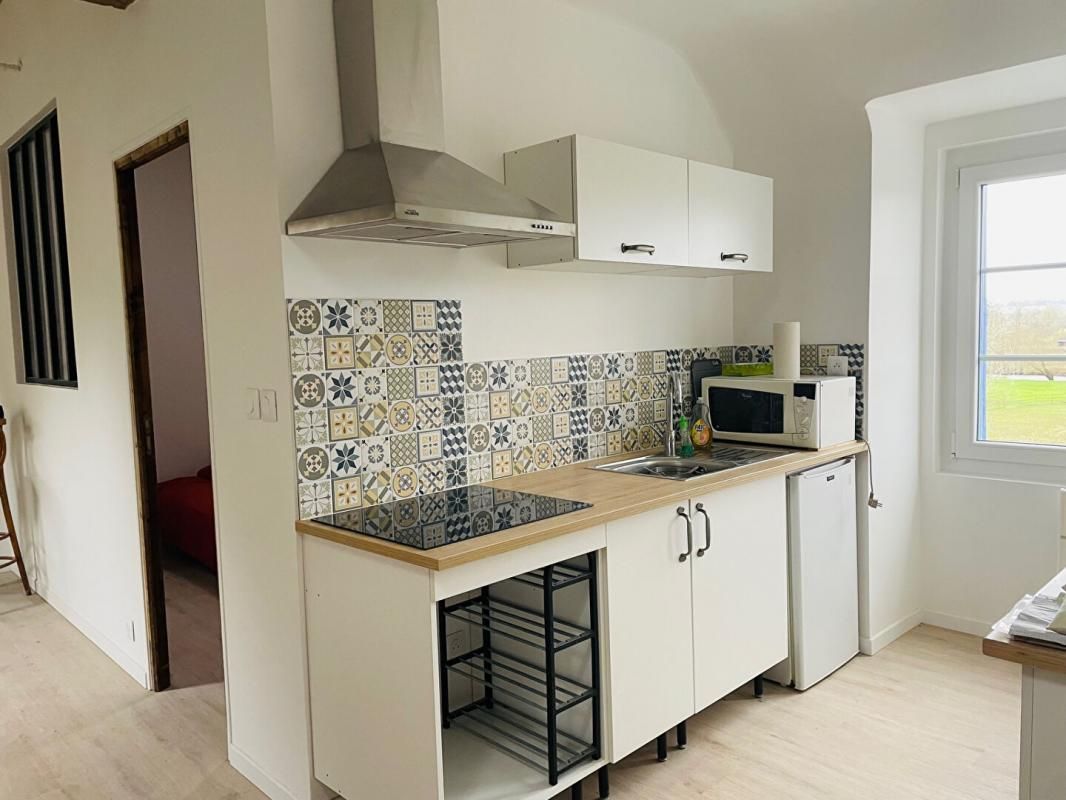VERNOUILLET Immeuble de rapport  Cherisy 210 m2 avec 6 appartements NEUFS sur près de 1000m2 + grange 150m2 à rénover 4