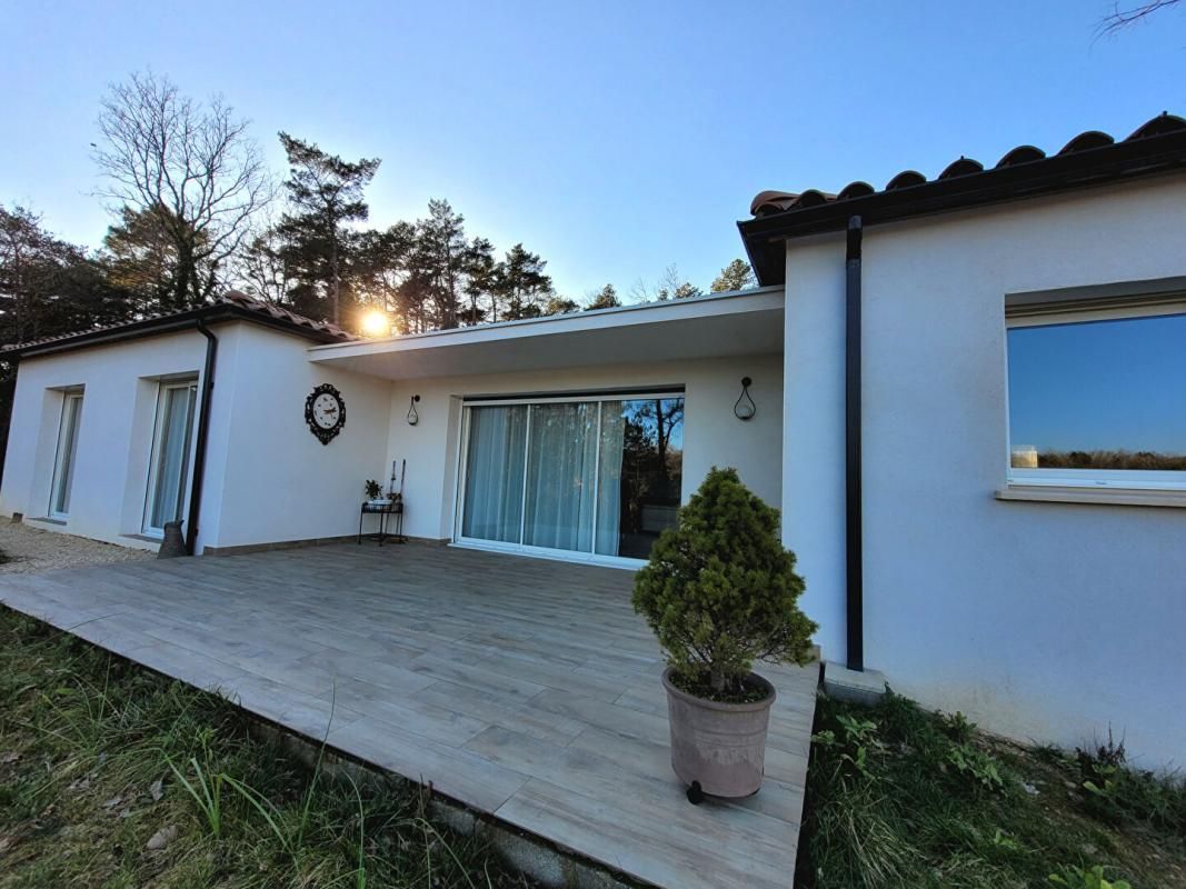 Maison  moderne de 121 m² plain pied