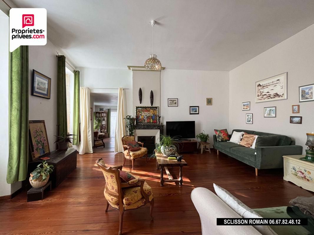 GEMOZAC Maison de village  7 pièce(s) - 199 m2 - 4 chambres - terrain - grandes dépendances - PRIX 299 000 HAI 4