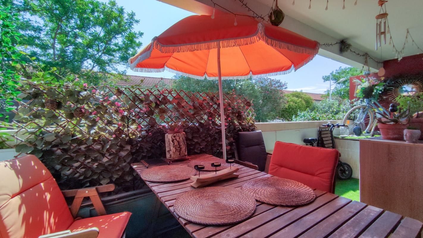 EXCLUSIVITE Maison de ville La Londe Les Maures 4 pièce(s) 86 m2+balcon+parking sécurisé