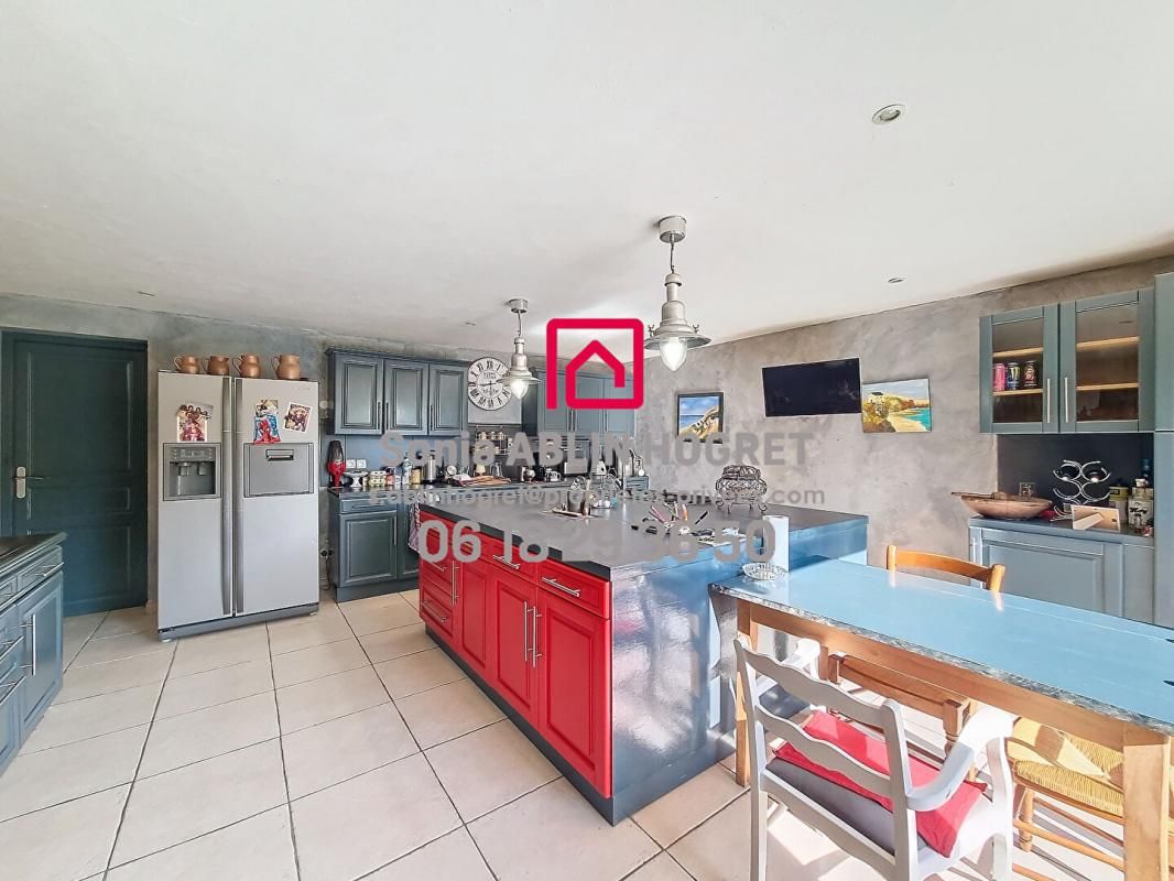 LA ROUAUDIERE Maison 199 m2 4