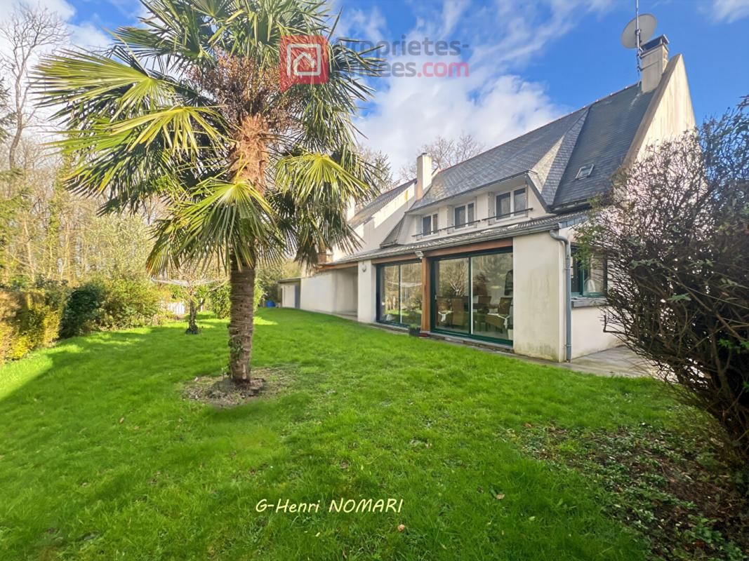 Maison Chateaubriant 8 pièce(s) 130 m2, Terrain de 590m²