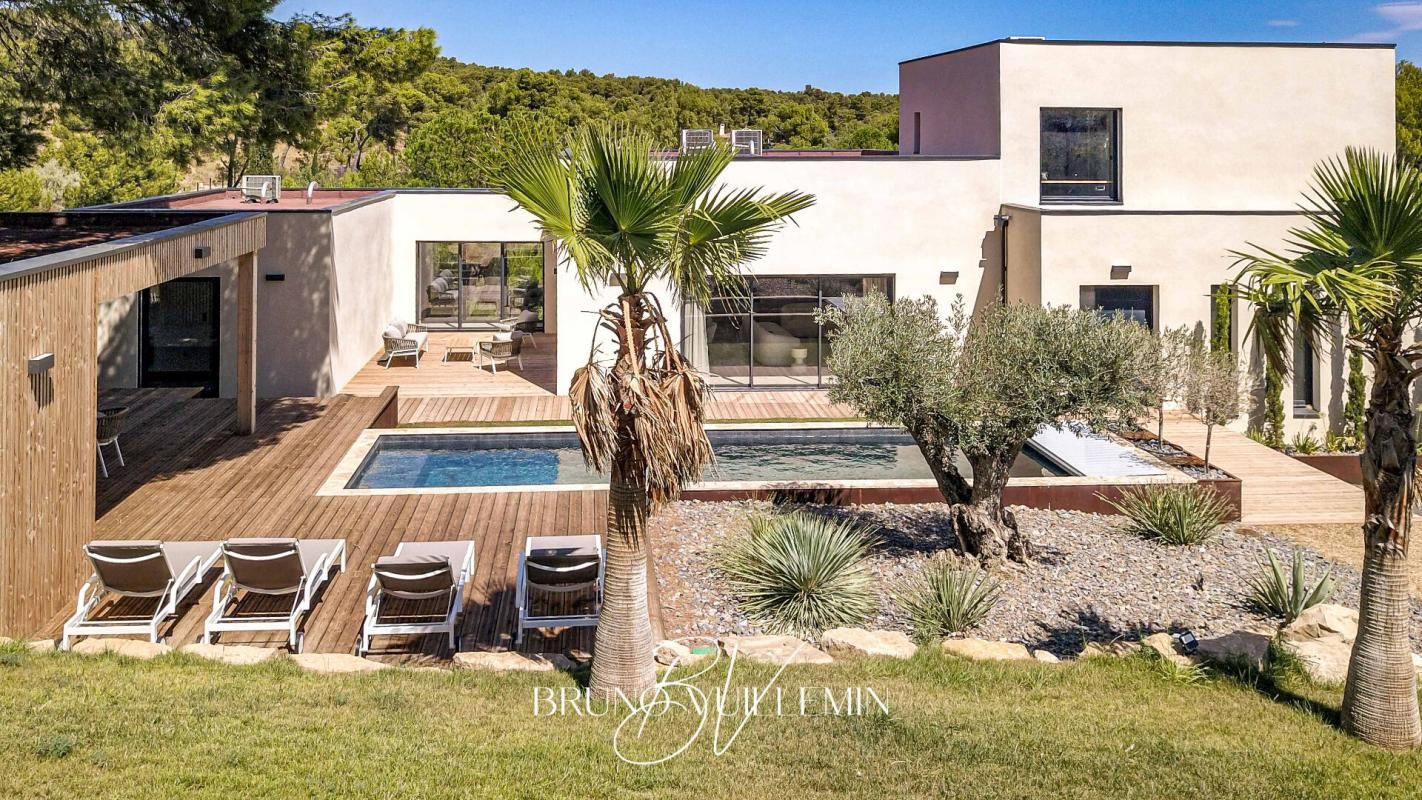 LEZIGNAN-CORBIERES VILLA DE PRESTIGE, DECOREE et MEUBLEE - ENVIRONNEMENT PRIVILEGIE 2