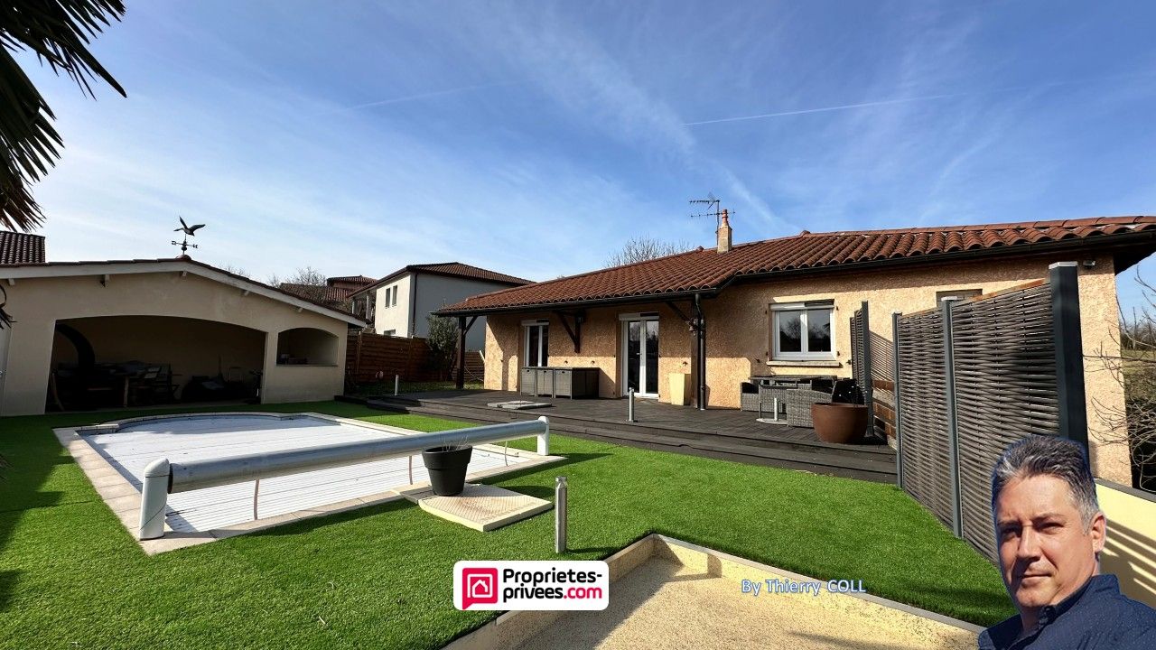 SAINT-PRIEST Maison 240 M² Saint Priest 7 pièce(s) Piscine 2
