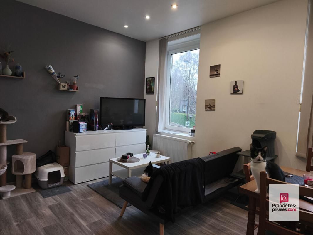 ROUBAIX ROUBAIX, top secteur, immeuble à usage professionnel et d'habitation composé de 3 lots: Idéal Investisseur! 2