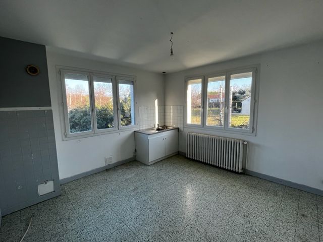 SAINT-GERMAIN-CHASSENAY Maison 4 chambres  125 m2 2